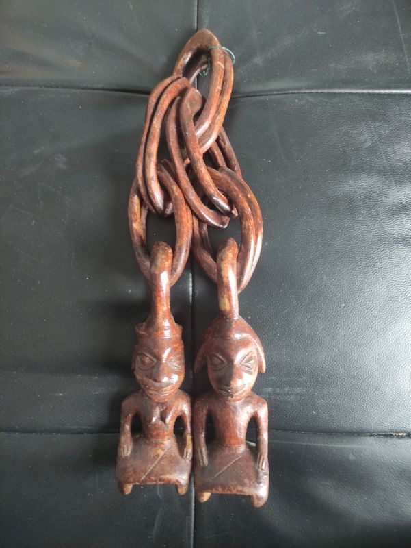 V�ritable figurines africaines 70 Saint-Denis (93)