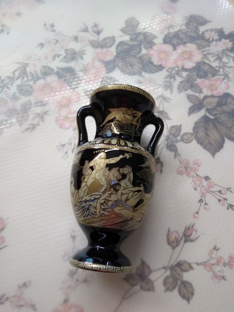 V�ritable petit vase Grec de Stakias sign� fait main 30 Meximieux (01)