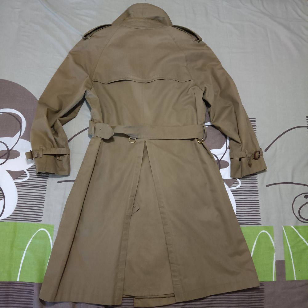 V�ritable trench - Coat Burberry Homme / Femme Beige T.50/52 250 Saint-Hippolyte (17)