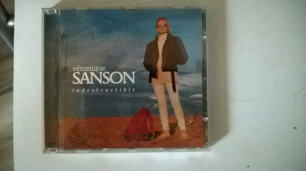CD V�ronique Sanson 
Indestructible
1998
Excellent etat
3 Talange (57)