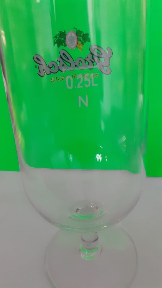 Un verre � bi�re  Grolsch 
4 Lamotte-Beuvron (41)