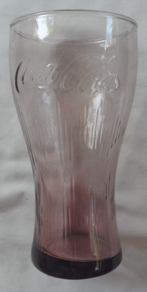 1 verre Coca Cola teint� lie de vin neuf
Hauteur 14,5 cm 5 Castries (34)
