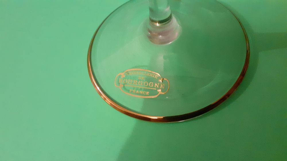 Un verre Cristal de Bourgogne 15 Lamotte-Beuvron (41)