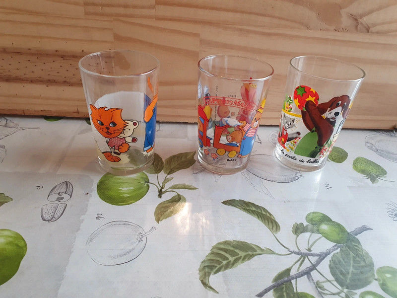 Lot de 3 Verre dessin anim� 
vintage 
made in france 8 Aubvillers (80)