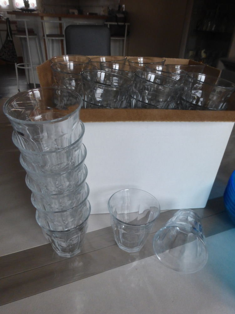 VERRE FLUTE et PETIT SALADIER /RAMEQUIN pour faire la f�te ! 0 Doussard (74)