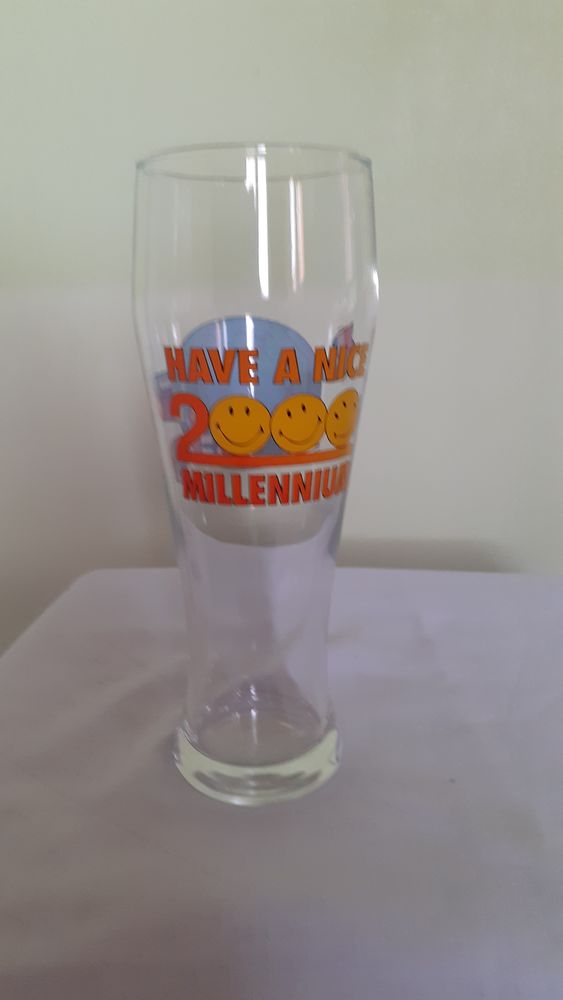 Un verre Have a Nice Millennium 6 Lamotte-Beuvron (41)