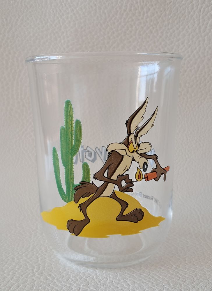 verre moutarde dessin anim� 
vil coyote warner bros bip bip 5 Carnon Plage (34)