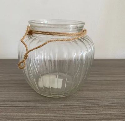 Pot en verre transparent 10 Paris 18 (75)