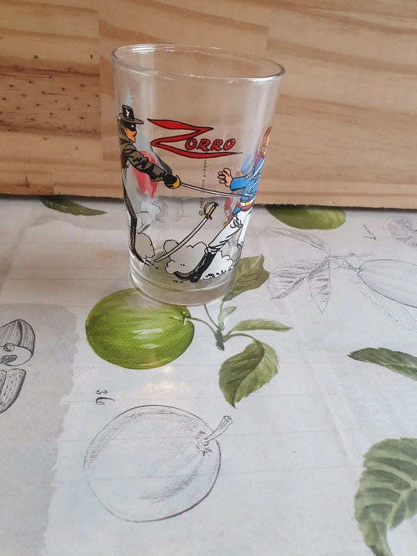 verre Zorro vintage 
made in france 5 Aubvillers (80)