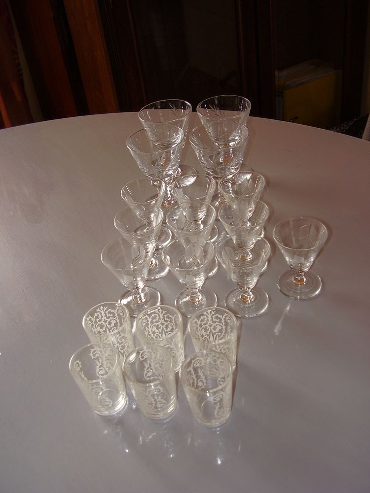 Lot de verres anciens 15 Concarneau (29)