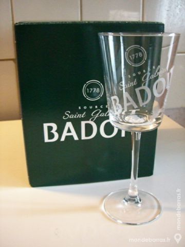 Verres Badoit (Coffret de 4 verres - Neuf) 10 Ardoix (07)