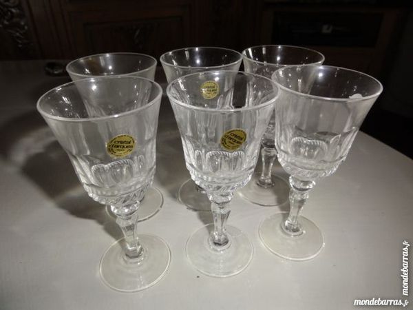 Verres en cristal 60 Saint-Sauveur-de-Montagut (07)