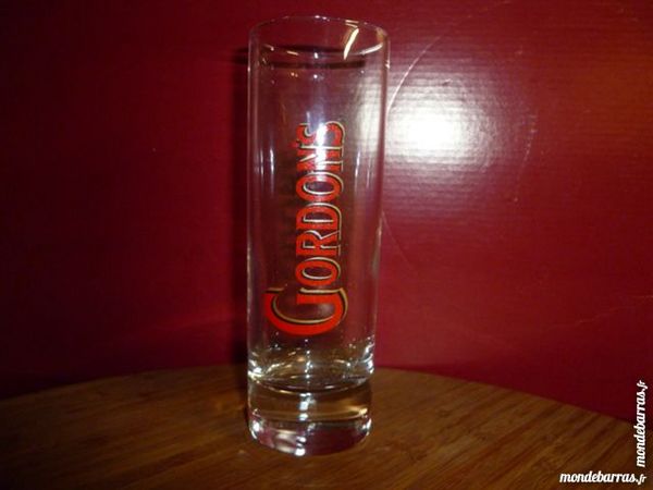 T33: 6 verres à gin GORDON'S logo rouge vertical 8 Vauréal (95)