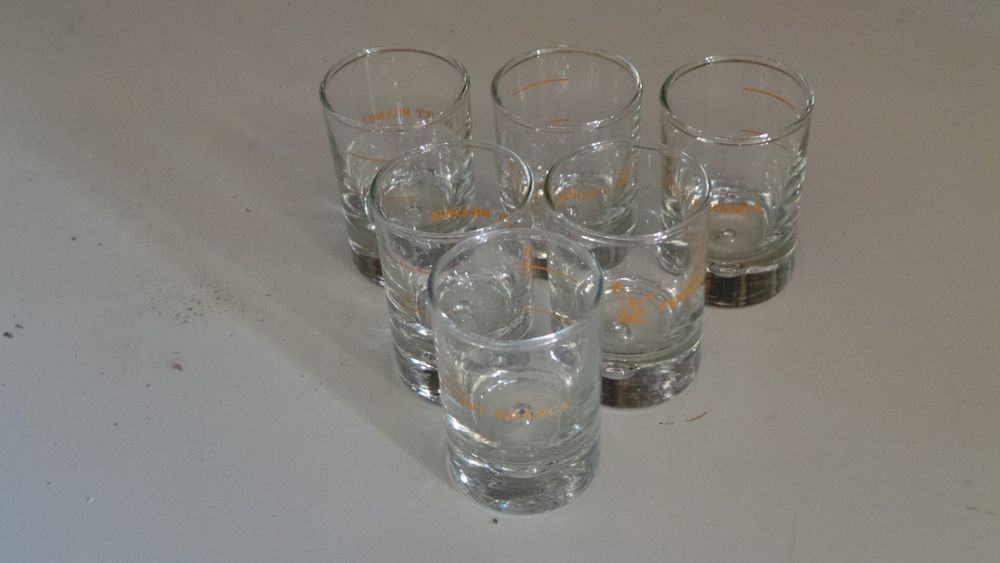 6 verres � liqueur 4 Charantonnay (38)