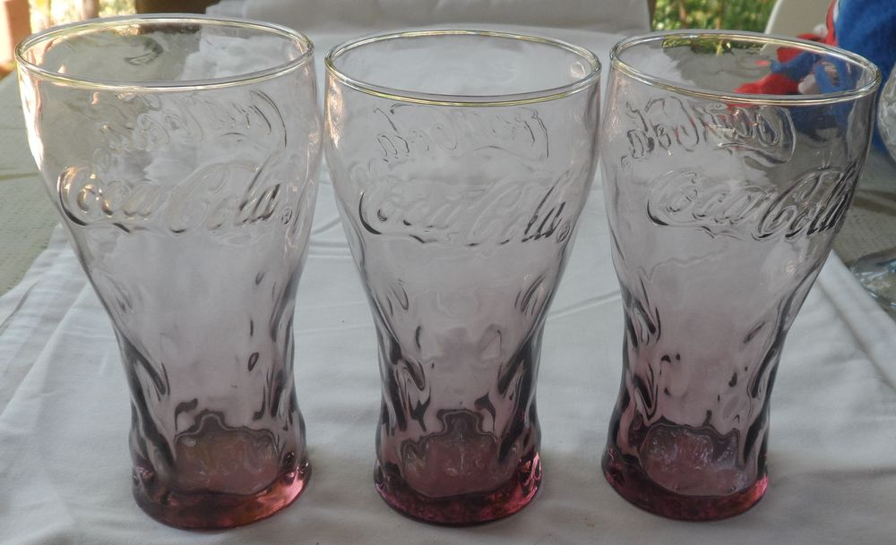 3 verres neufs Coca Cola teint�s lie de vin nouvelle s�rie
15 Castries (34)
