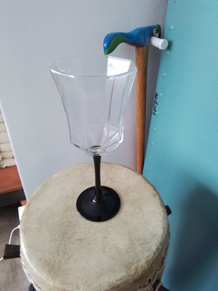 10 verres octogonal noir 6 Saint-Nazaire (44)