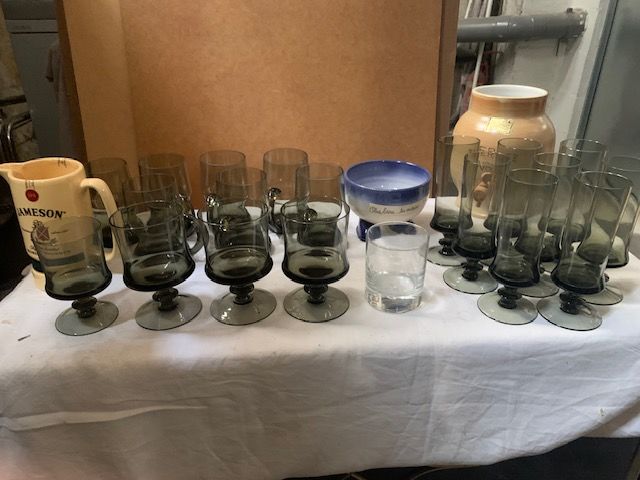 Verres  / pichet Jameson 1 Paris 10 (75)