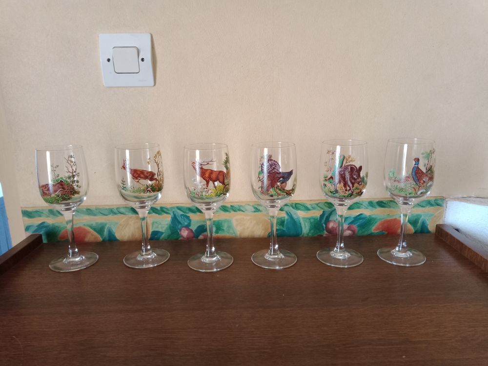 6 verres � pied chasse / gibier 25 Oroux (79)