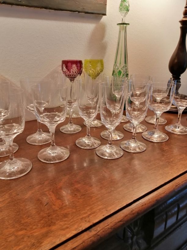 20 verres � pied Lalique mod�le Chenonceau 220 Strasbourg (67)
