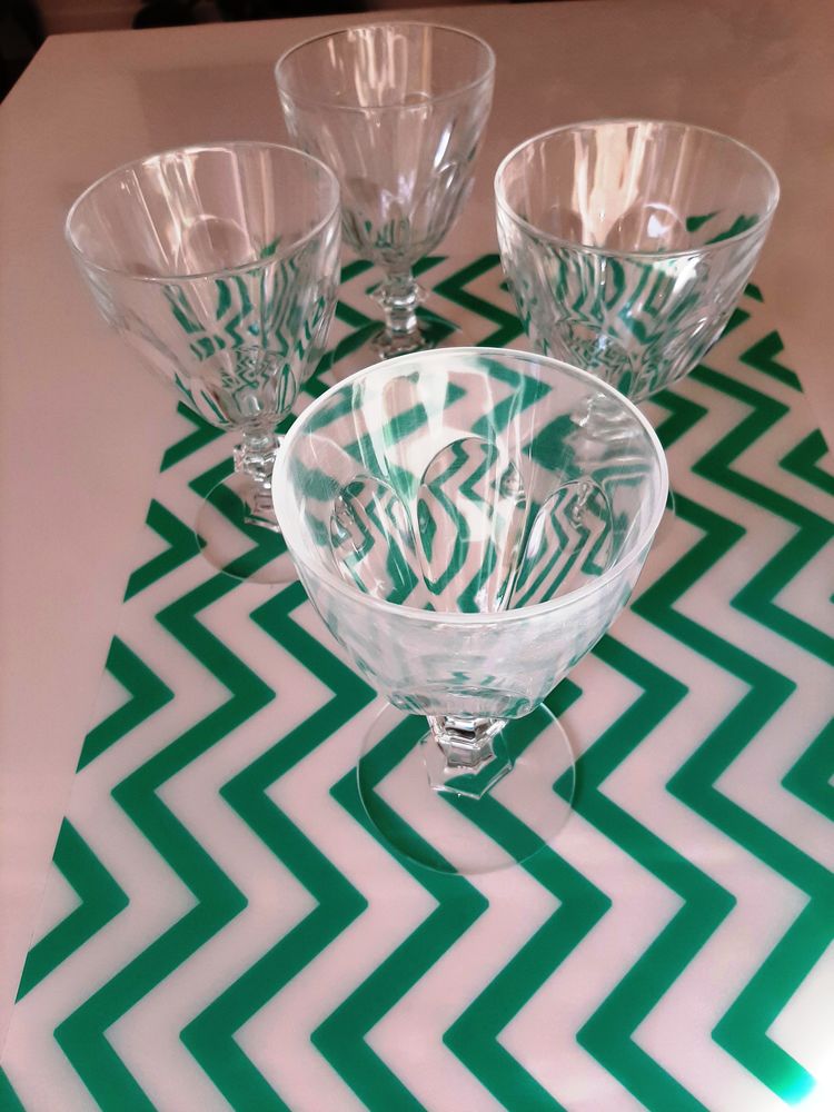 4 verres � pieds 8 Le Plessis-Robinson (92)