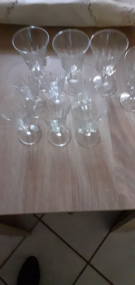 verres � pieds 0 Salon-de-Provence (13)