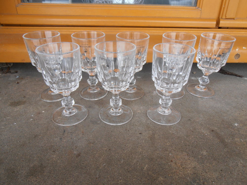 8 verres a porto 10 Rethel (08)