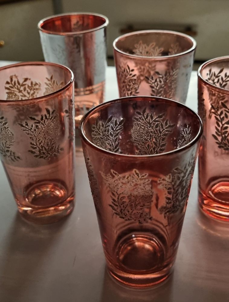 Verres � th� style oriental 2 Dijon (21)