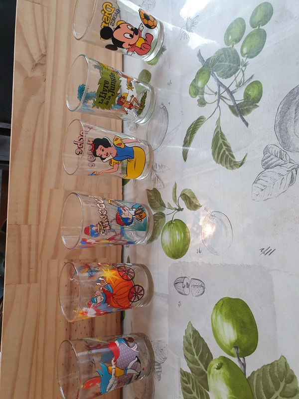 lot de 6 verres vintage 
made in france 
Conte disney 
50 Aubvillers (80)
