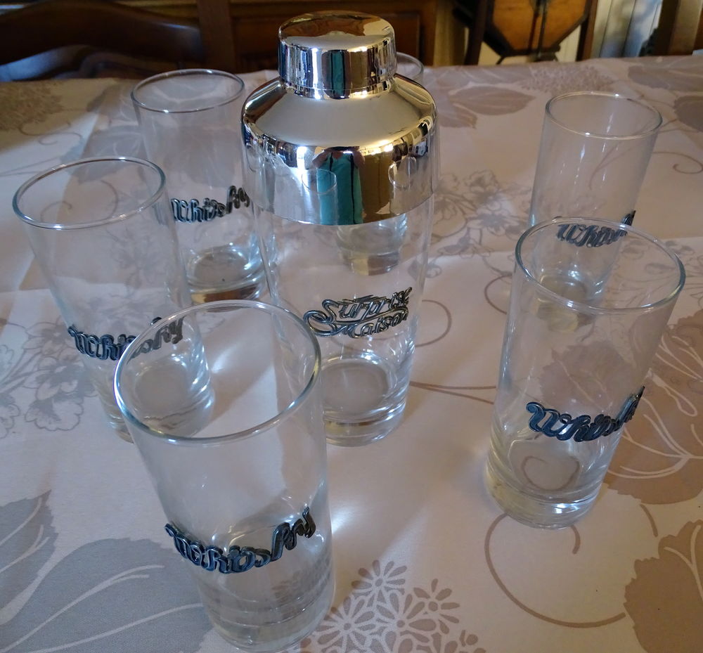 6 verres � whisky et shaker � cocktails 5 Frans (01)