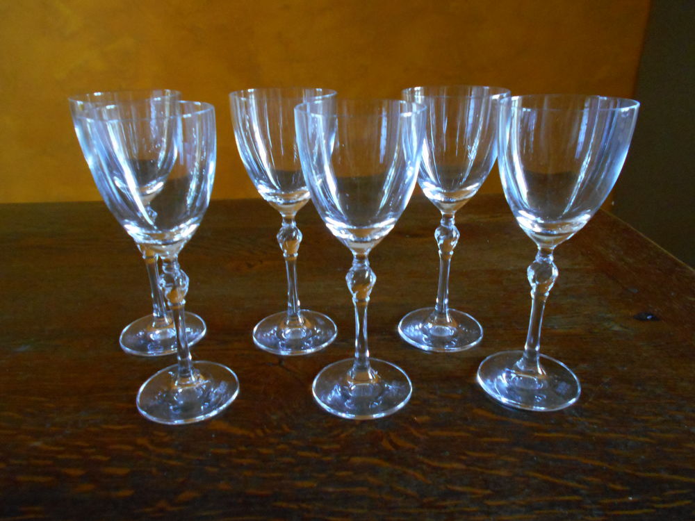6 verres � vin. 10 Louchy-Montfand (03)