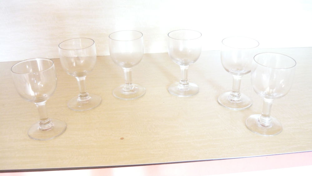 LOT DE VERRES 20 Ch�tillon-en-Vendelais (35)