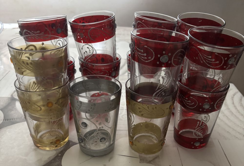 Verres � th� 
8 Lunel (34)