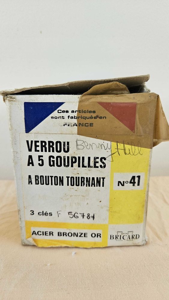 Verrou S�curit� Neuf, 3 cl�s, Bricard  N�41  Double tour 8 Chartres-de-Bretagne (35)