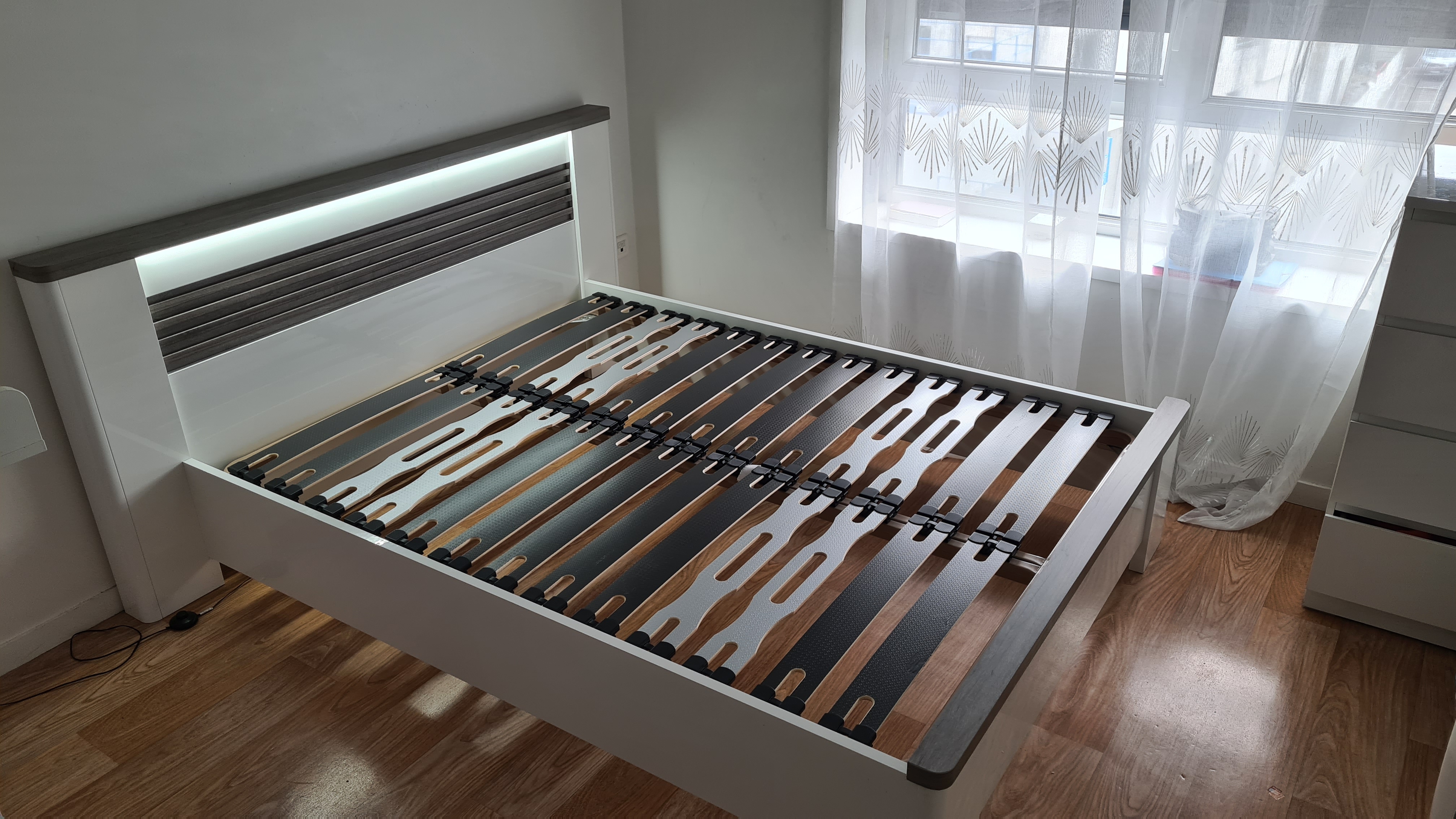 Lit VERTIGO + Cadre Lattes 140x190 400 Clichy-sous-Bois (93)