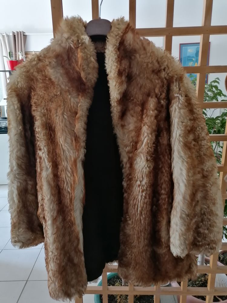 Veste en agneau de Toscane, 80 Juvignac (34)