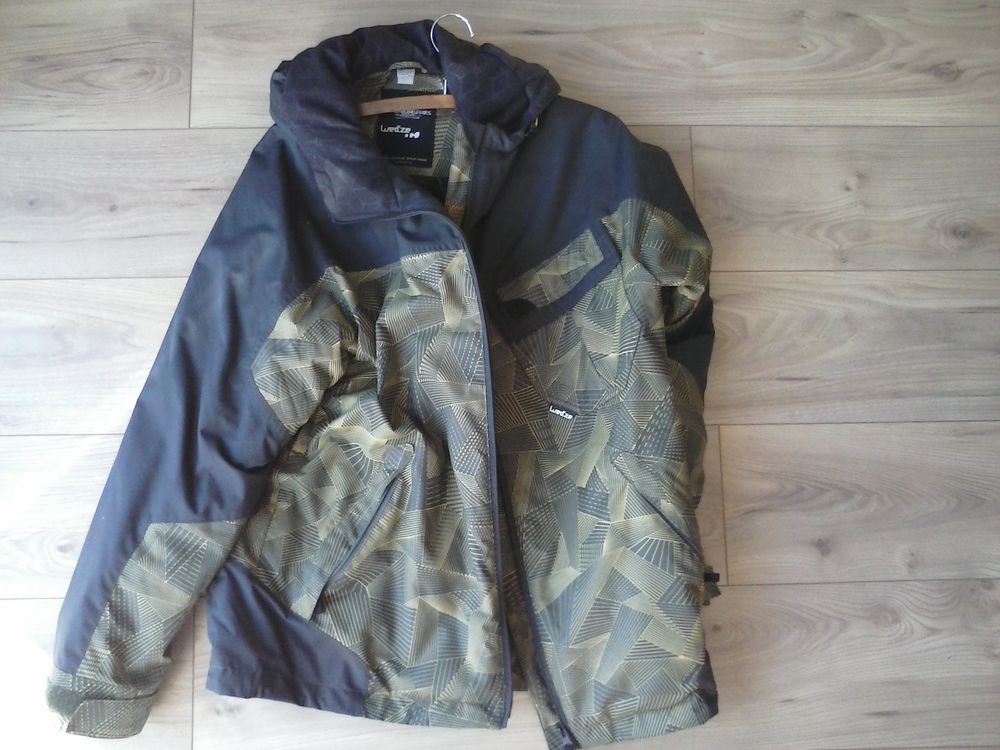 VESTE / ANORAK / MANTEAU / TEE SHIRT / PANTALONS 14 Talmont-Saint-Hilaire (85)