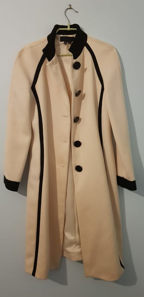 Veste Beige Zara Woman ? Taille M 27 Saint-Denis (93)