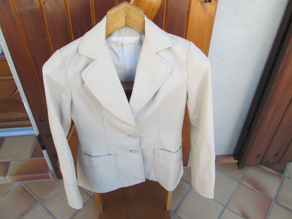 Veste beige 30 Bourgoin-Jallieu (38)