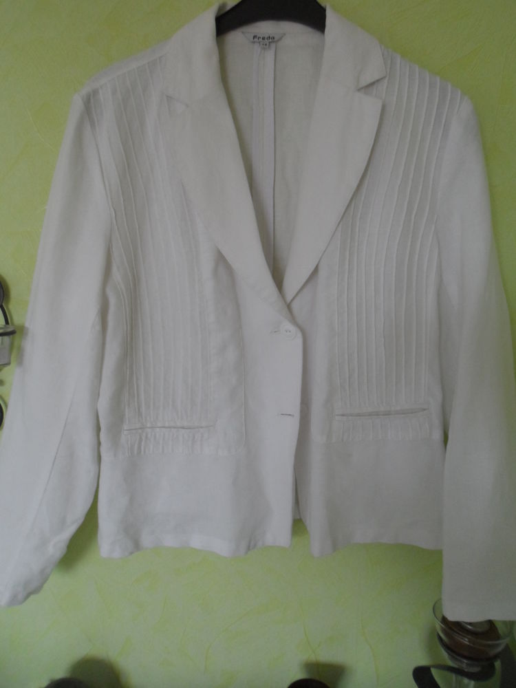 VESTE BLANCHE 15 �tival-Clairefontaine (88)