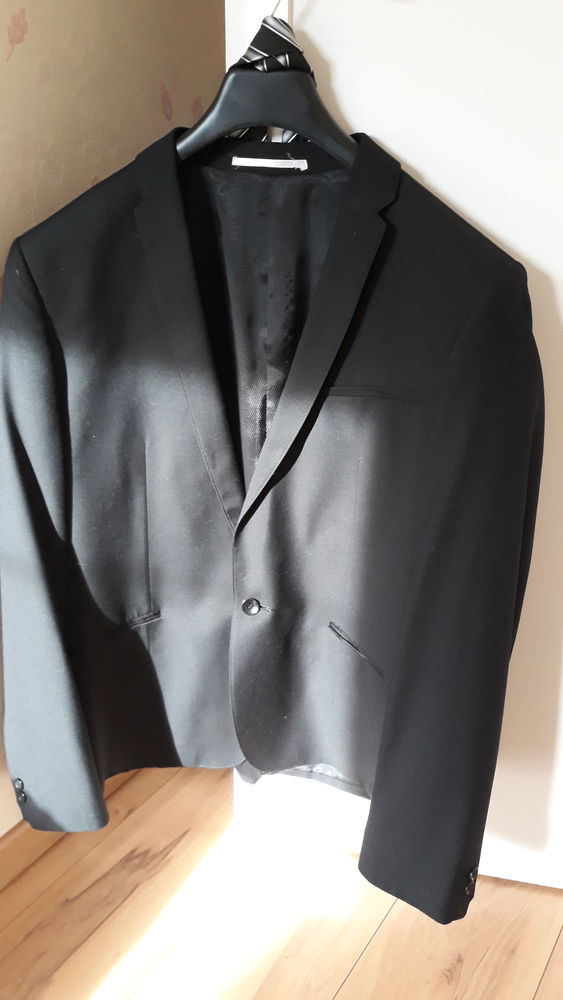 VESTE BLAZER.NOIR HOMME
45 Gien (45)