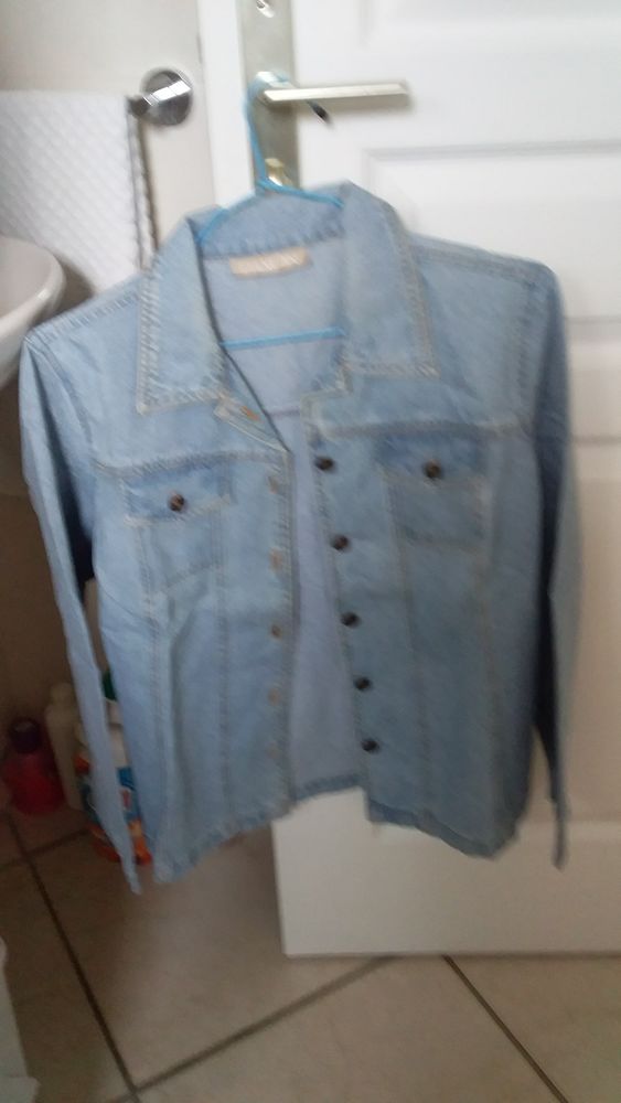 veste gim bleu bon �tat  taille 42 15 Balma (31)