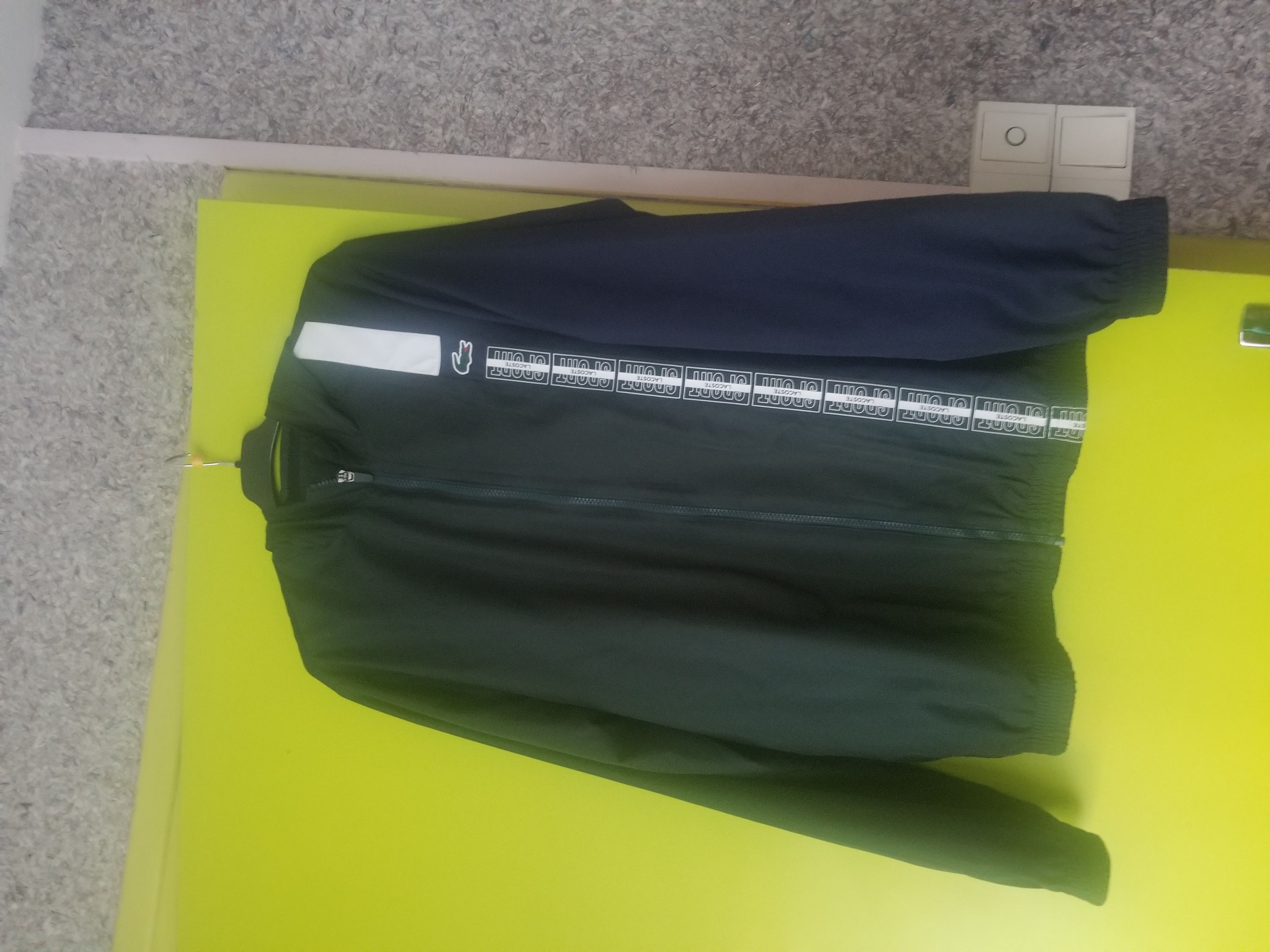Veste �       capuche homme Lacoste vert/Marine 70 Auby (59)