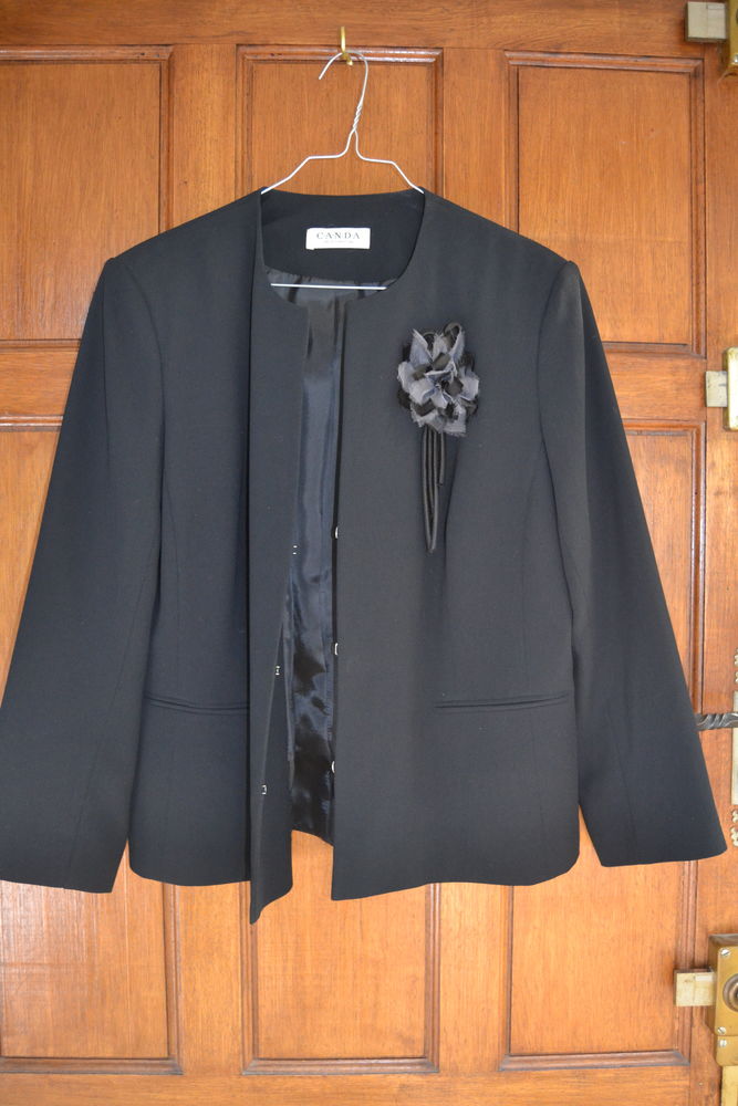 VESTE CHIC NOIRE 10 Saint-Saturnin-l�s-Apt (84)