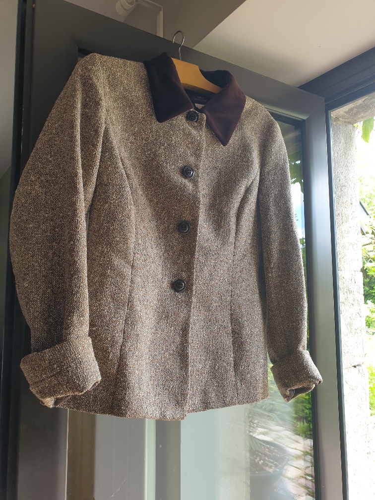 Veste chin�e marron cintr�e, vintage 8 Mouxy (73)