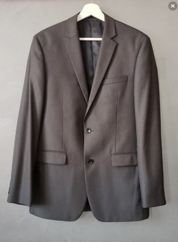 Veste de Costume Grise � Rayures > T50 5 Maureilhan (34)