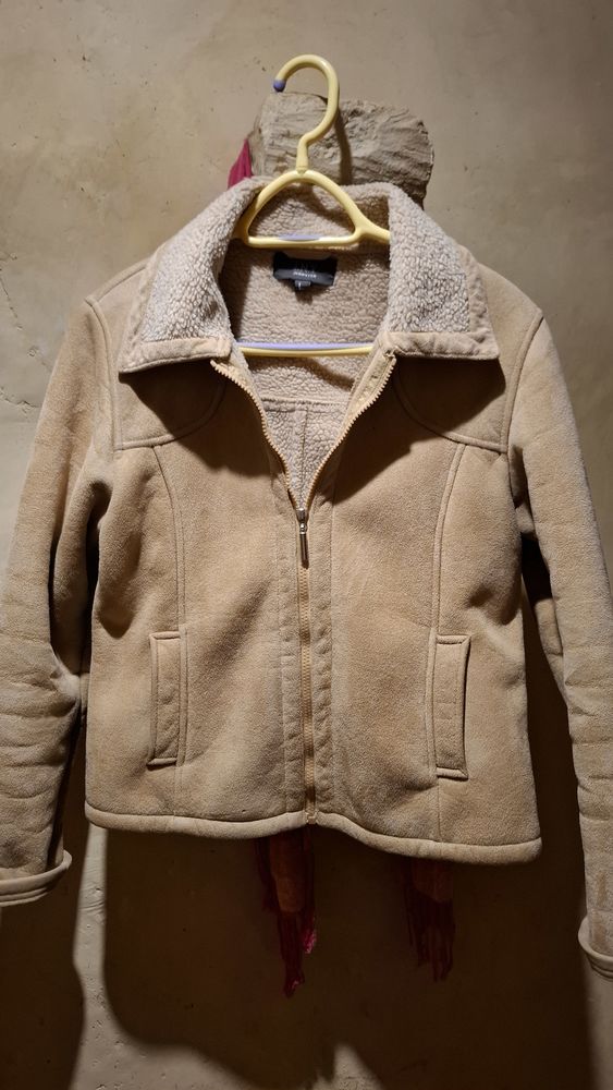 Veste courte hiver Jennyfer 30 Puy-de-Serre (85)