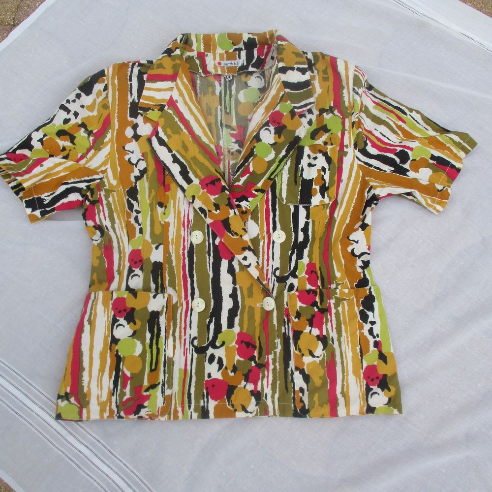 Veste crois�e en Taille 44 pour Femmes - Mod�le Vintage 9 La Fert�-Alais (91)