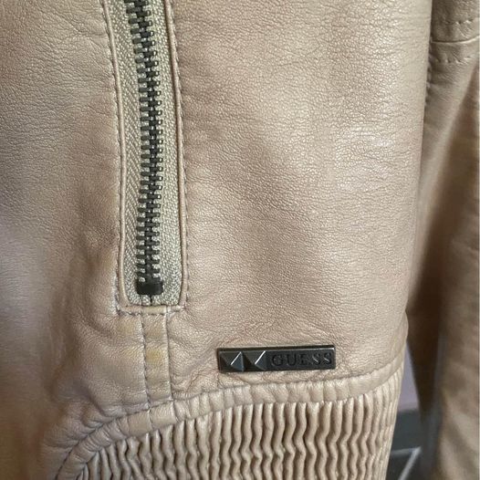 Veste en cuir GUESS 70 L'Isle-d'Abeau (38)