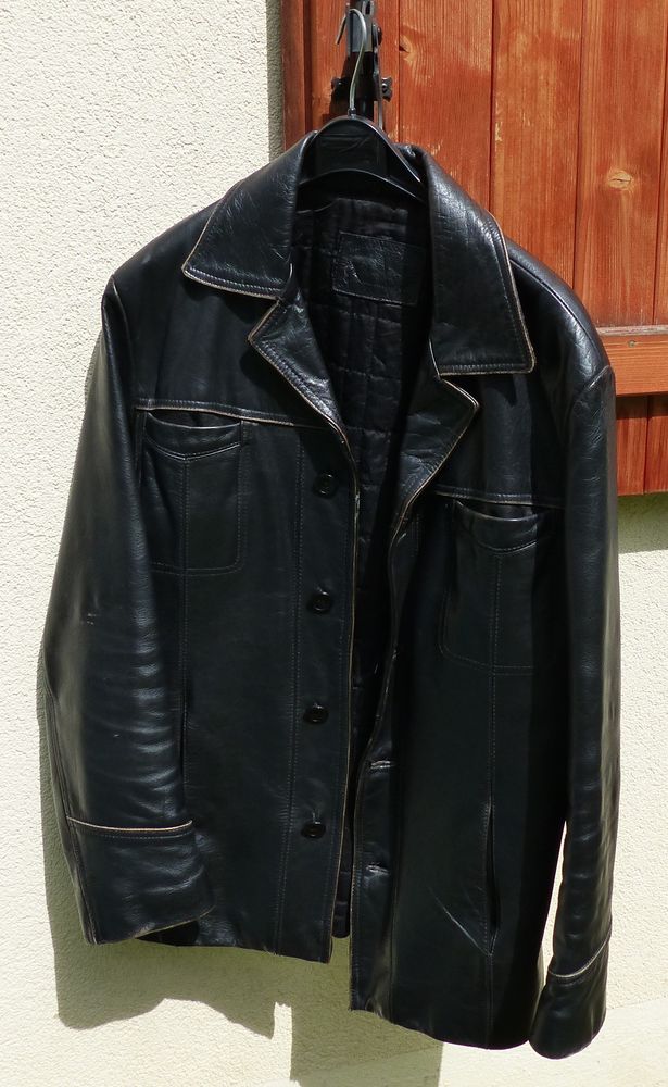 Veste en cuir noir de buffle 20 Saint-Martin-d'H�res (38)