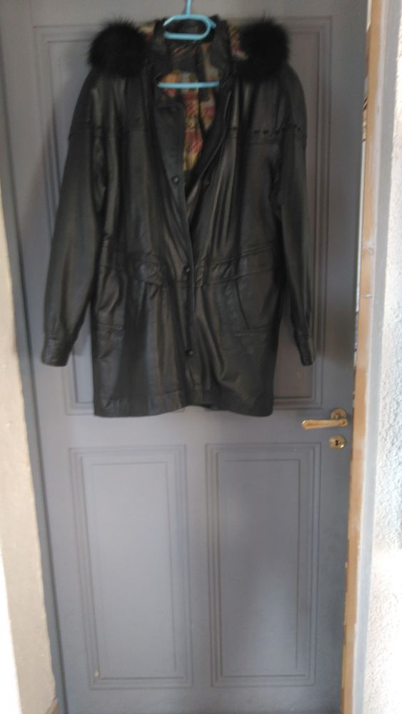 veste en cuir véritable femme 120 Villeneuve-lès-Avignon (30)